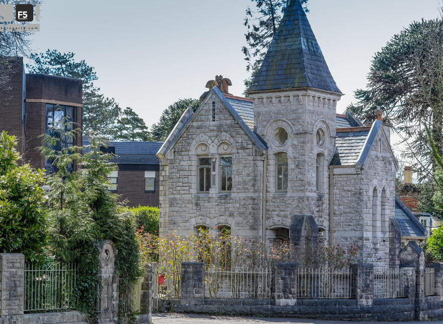 50 Danesfort, Malone Road, Belfast, BT9 5QL