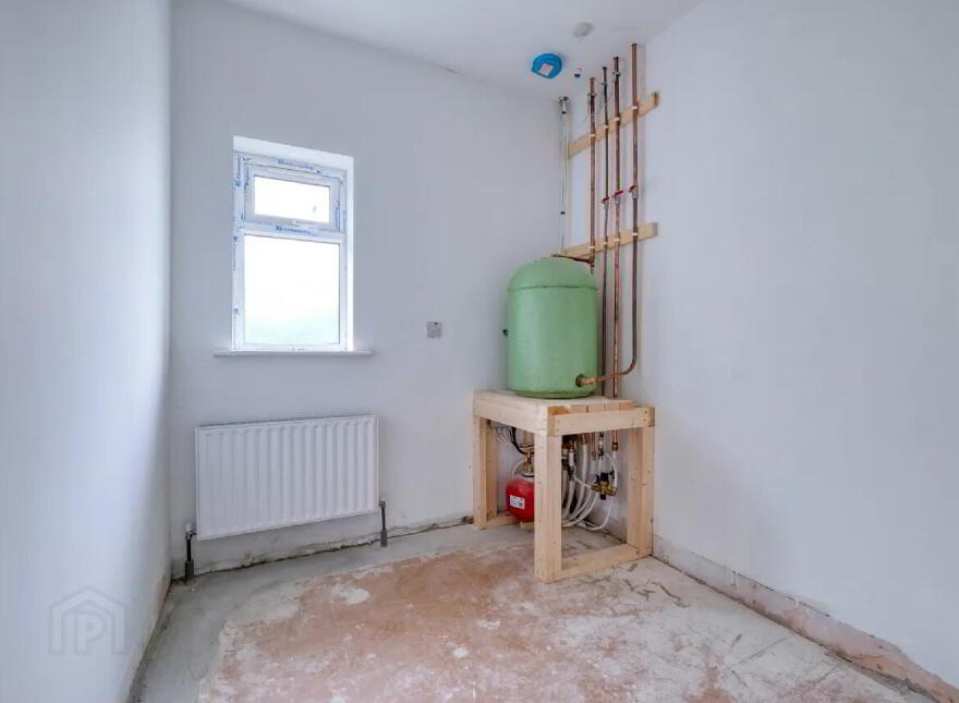 Ardagh Village, Ardagh, N39RX73