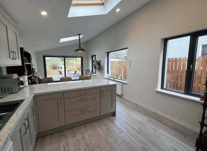 Pier Road, Enniscrone, F26E8Y7