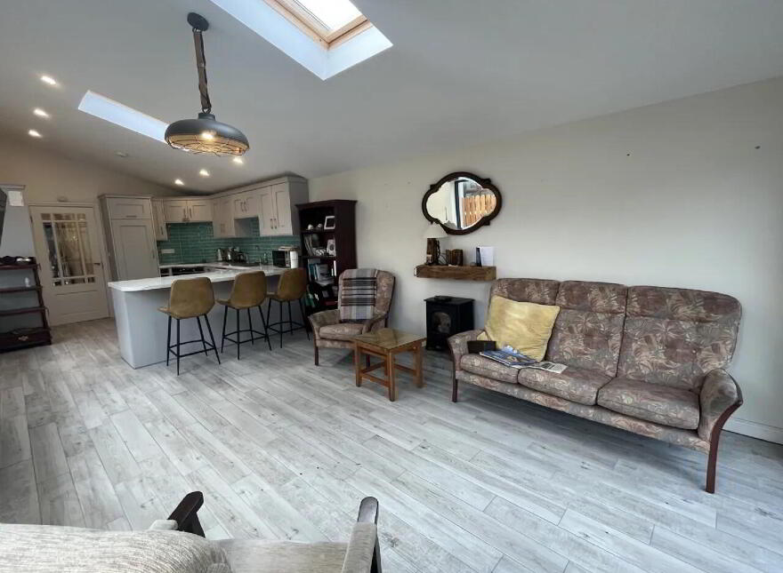 Pier Road, Enniscrone, F26E8Y7