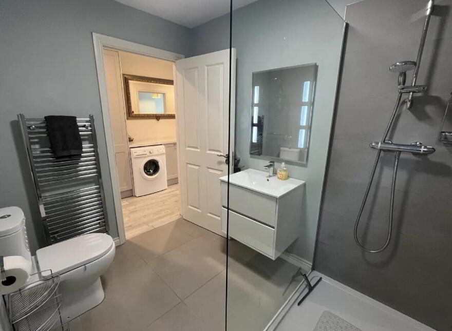 Pier Road, Enniscrone, F26E8Y7