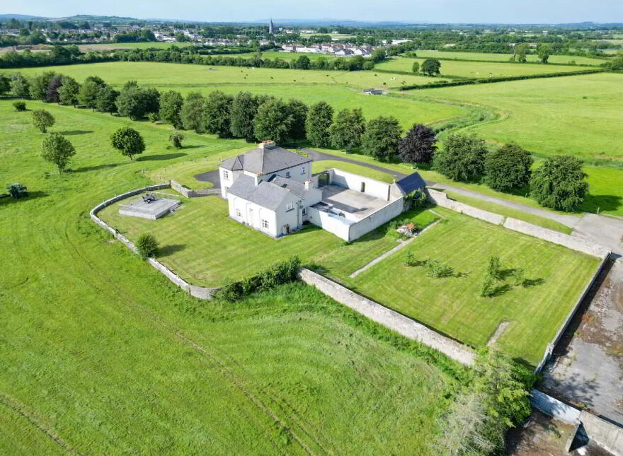 Woodville House On, C. 38 Acres, Woodville, Templemore, E41CA40