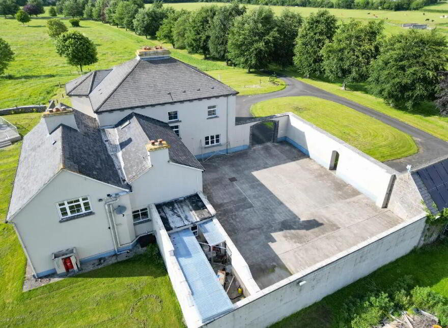 Woodville House On, C. 38 Acres, Woodville, Templemore, E41CA40