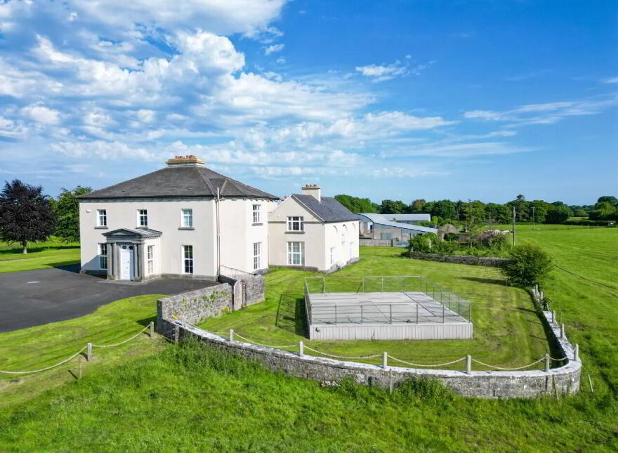 Woodville House On, C. 38 Acres, Woodville, Templemore, E41CA40