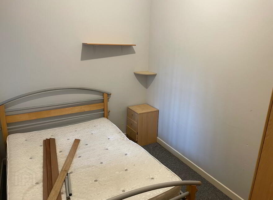 102 Malone Ave, Belfast, BT9 6ES