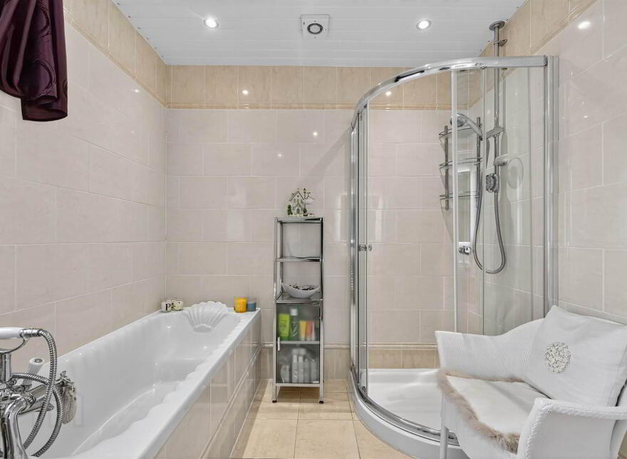 20 Glebe Manor, Hillsborough, BT26 6NS