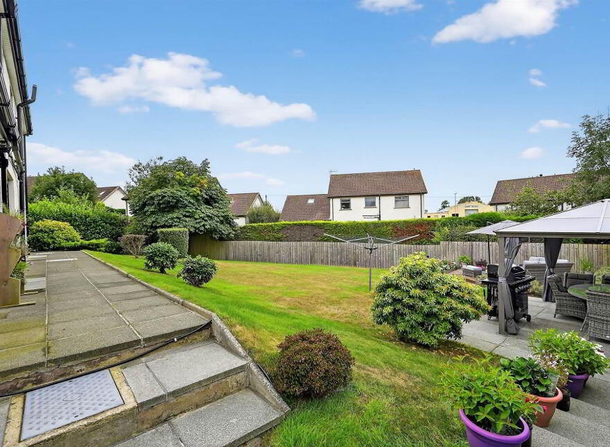 20 Glebe Manor, Hillsborough, BT26 6NS