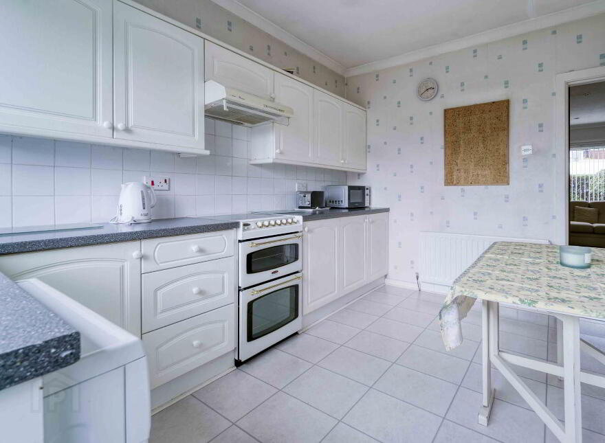 16 Thornleigh Close, Lisburn, BT28 2DB