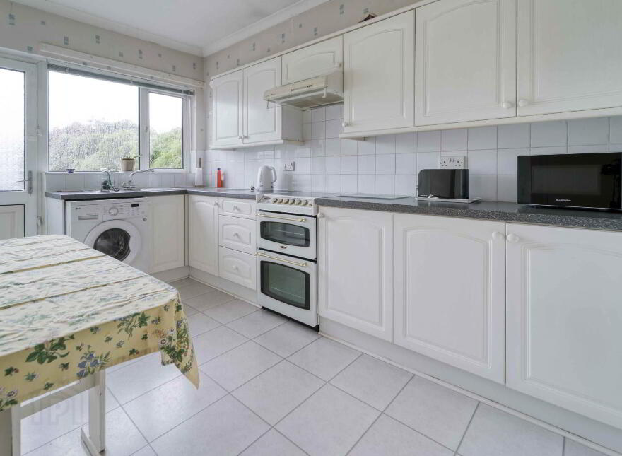 16 Thornleigh Close, Lisburn, BT28 2DB