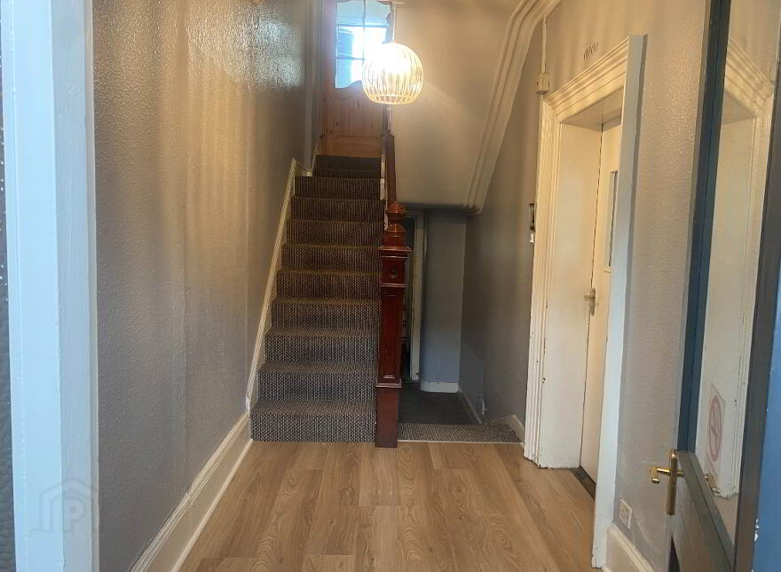 31 High Street, Lurgan, BT66 8AH