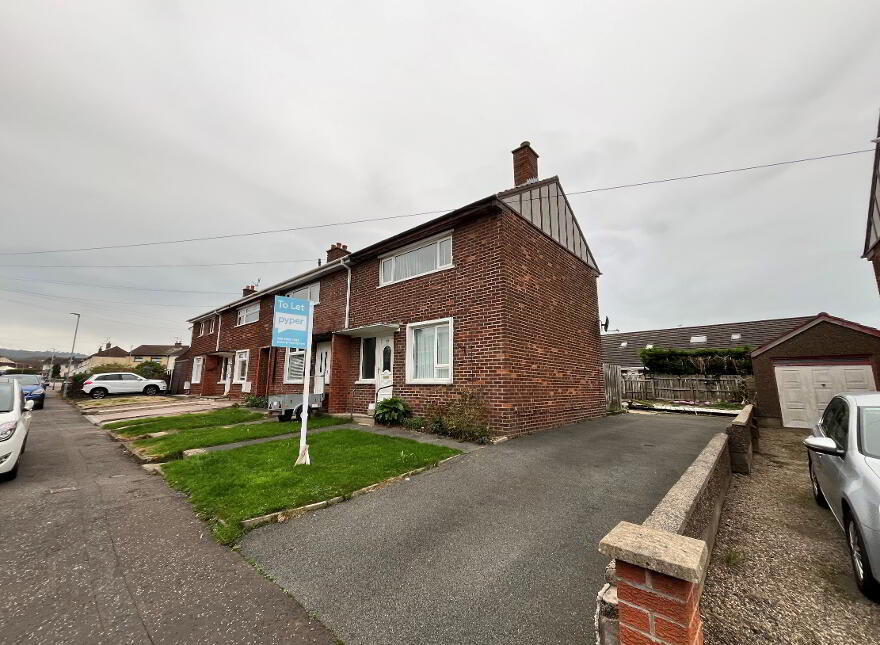 33 Coronation Road, Carrickfergus, BT38 7EX