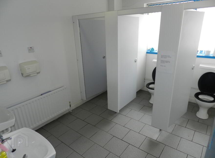 First Floor Office@ Foylefruit Business Complex, Skeoge Industrial Estate, Derry, BT48 8SE