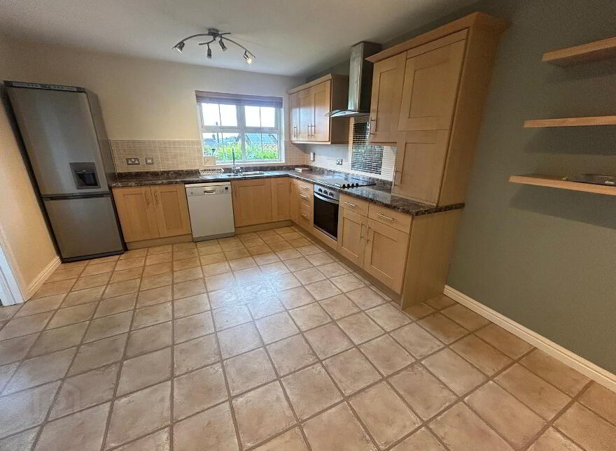 18 Allenbrook, Milbrook, Larne, BT40 2QF