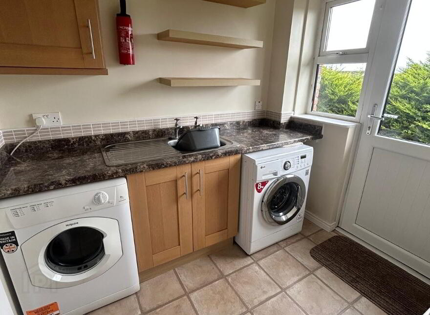 18 Allenbrook, Milbrook, Larne, BT40 2QF