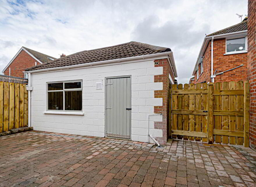 17 Sandhill Park, Ballyhackmore, Belfast, BT5 6DR
