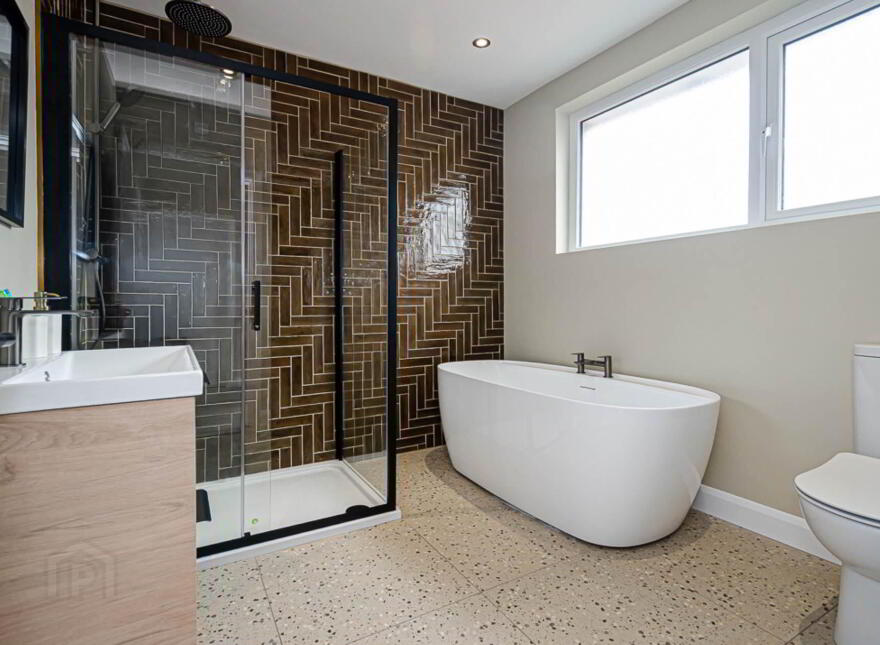 17 Sandhill Park, Ballyhackmore, Belfast, BT5 6DR