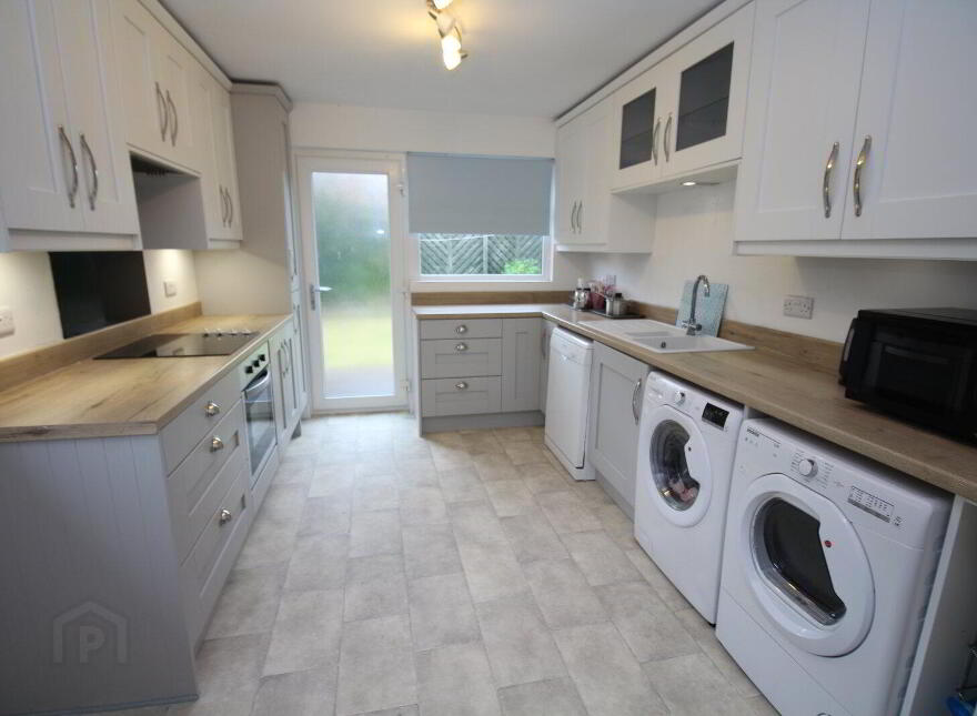 7 Knockagh Heights, Carrickfergus, BT38 8QZ
