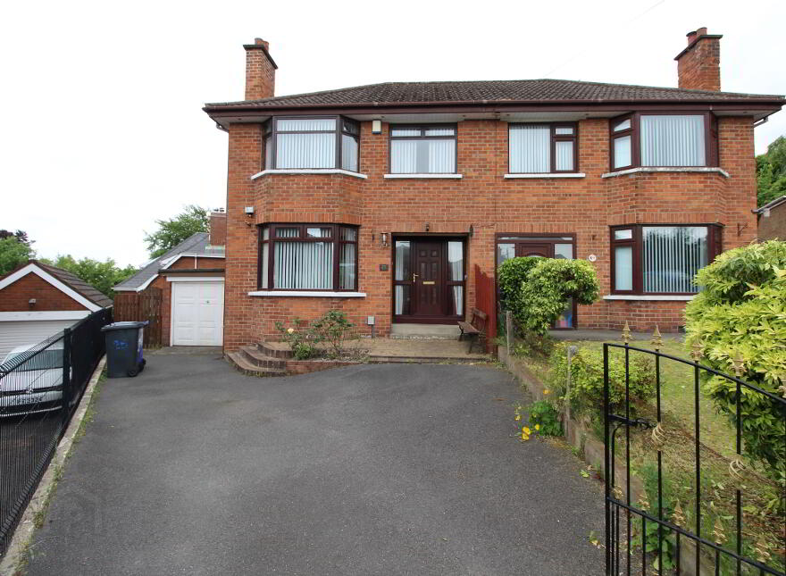 25 Beechgrove Crescent, Castlereagh, BT6 0NG photo