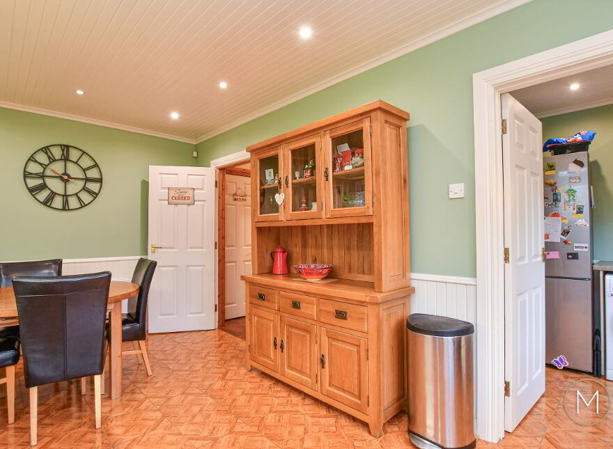 16 Laurelvale, Crumlin, BT29 4WW