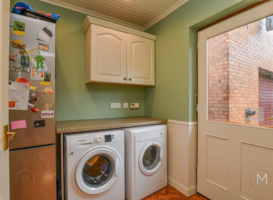16 Laurelvale, Crumlin, BT29 4WW