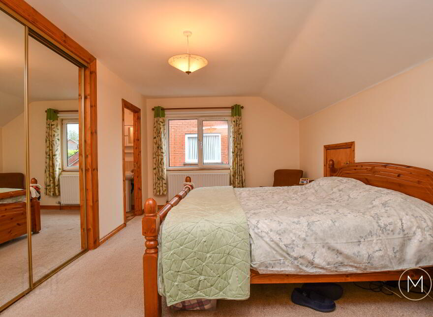 16 Laurelvale, Crumlin, BT29 4WW