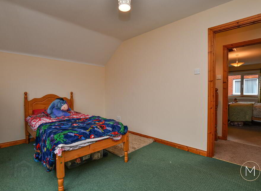 16 Laurelvale, Crumlin, BT29 4WW