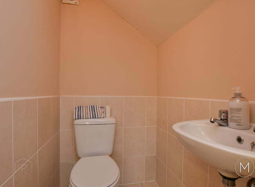 16 Laurelvale, Crumlin, BT29 4WW
