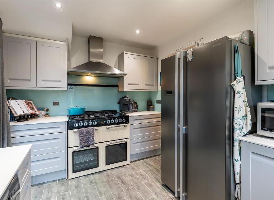 16 Glen Annesley Park, Bangor, BT19 7GX