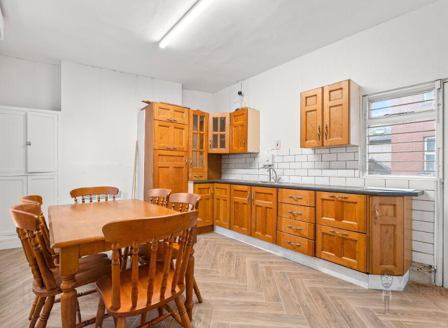 Room 1, 395 Lisburn Road, Belfast, BT9 7EW