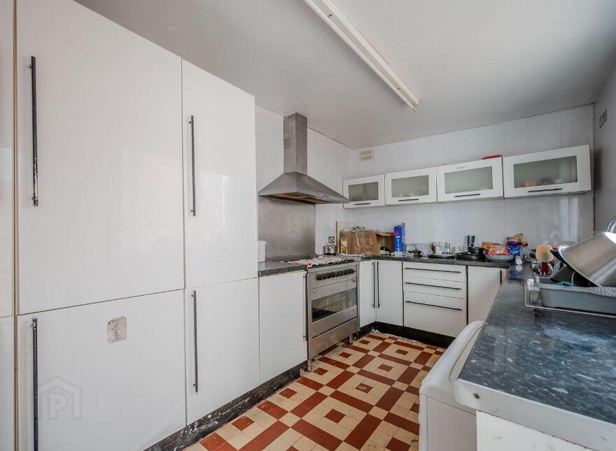 26 Castlereagh Place, Belfast, BT5 4NN