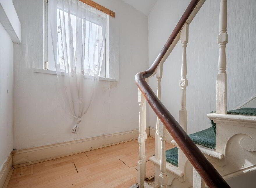 26 Castlereagh Place, Belfast, BT5 4NN