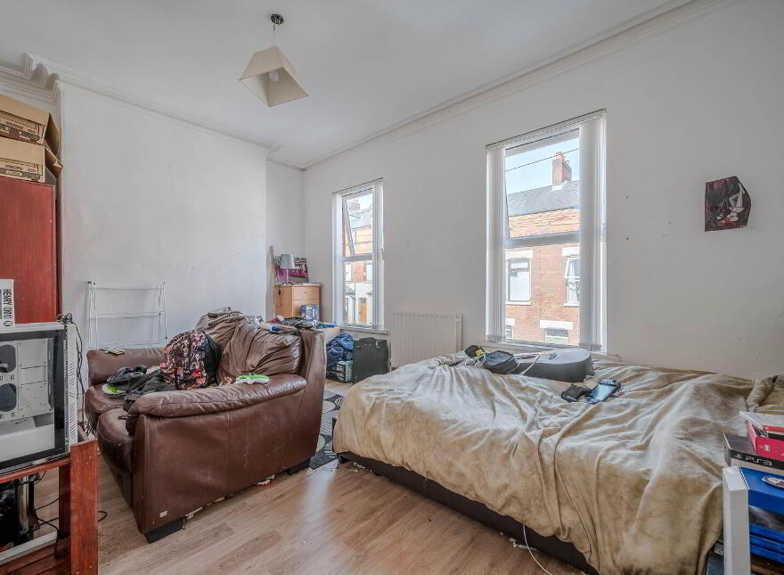 26 Castlereagh Place, Belfast, BT5 4NN