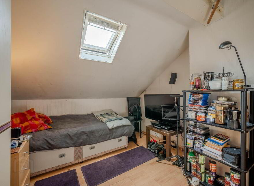 26 Castlereagh Place, Belfast, BT5 4NN