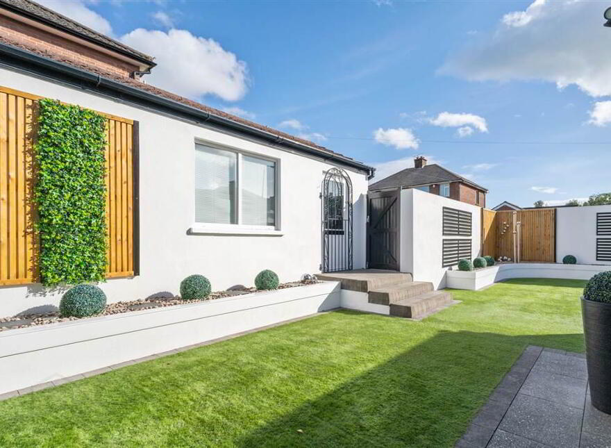 16 Wanstead Park, Dundonald, Belfast, BT16 2EX