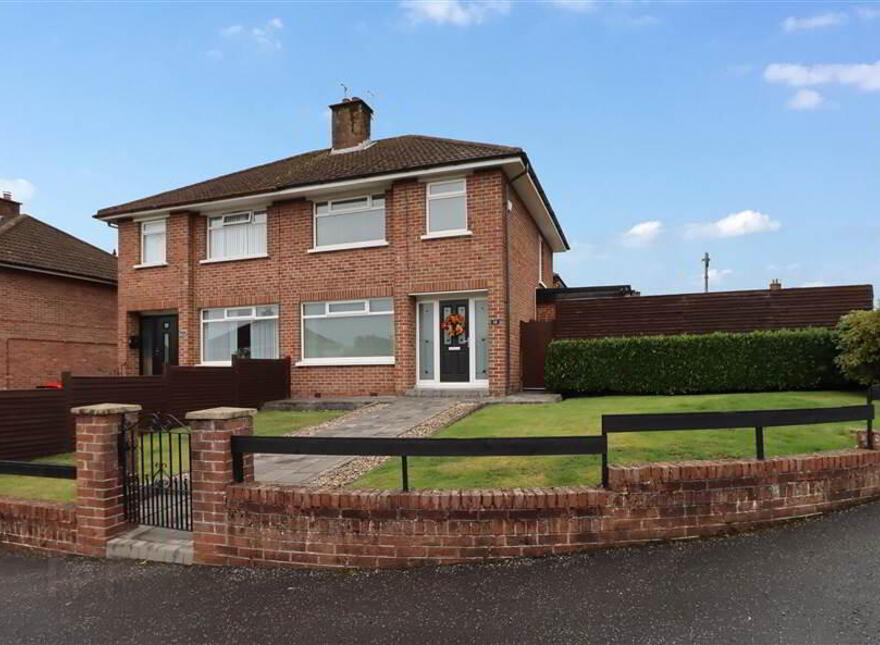 16 Wanstead Park, Dundonald, Belfast, BT16 2EX