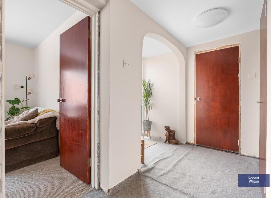 9 Massereene Gardens, Antrim, BT41 4JQ