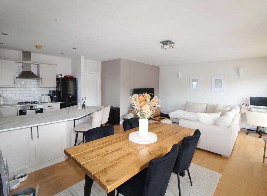 3 Island View, Shore Road, Greenisland, BT38 8TX