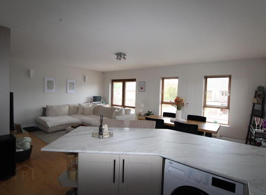 3 Island View, Shore Road, Greenisland, BT38 8TX