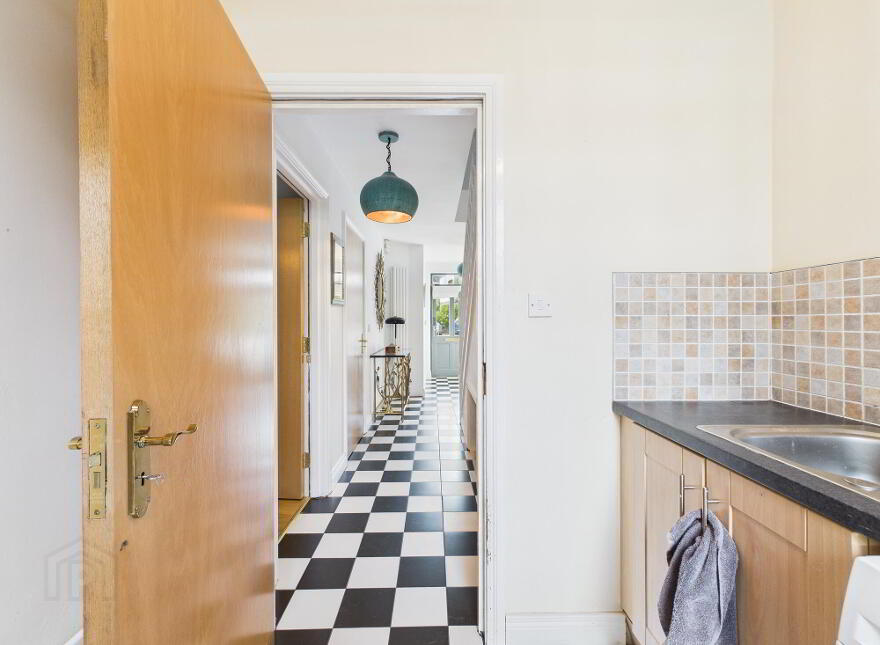 60 Galwally Avenue, Forestside, Belfast, BT8 7AJ