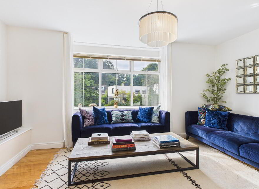 60 Galwally Avenue, Forestside, Belfast, BT8 7AJ