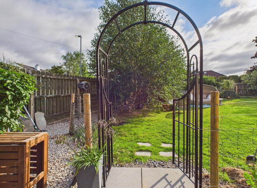 60 Galwally Avenue, Forestside, Belfast, BT8 7AJ