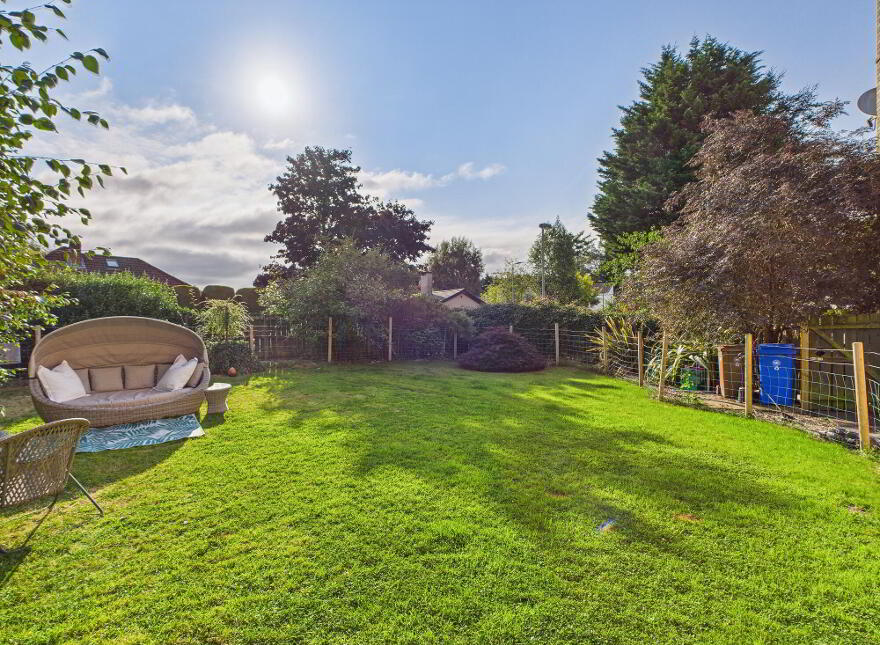 60 Galwally Avenue, Forestside, Belfast, BT8 7AJ