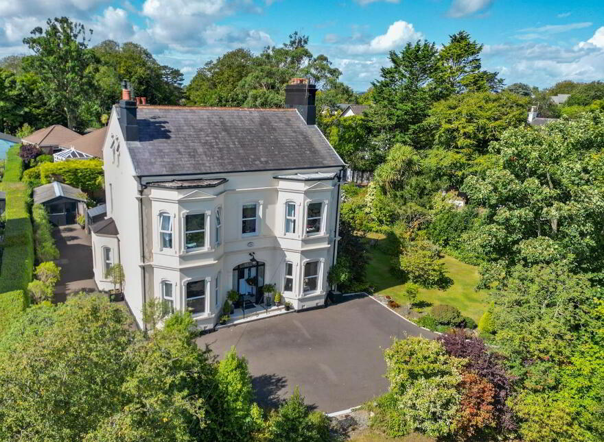 Bodifyr, 1 Park Avenue, Donaghadee, BT21 0EB