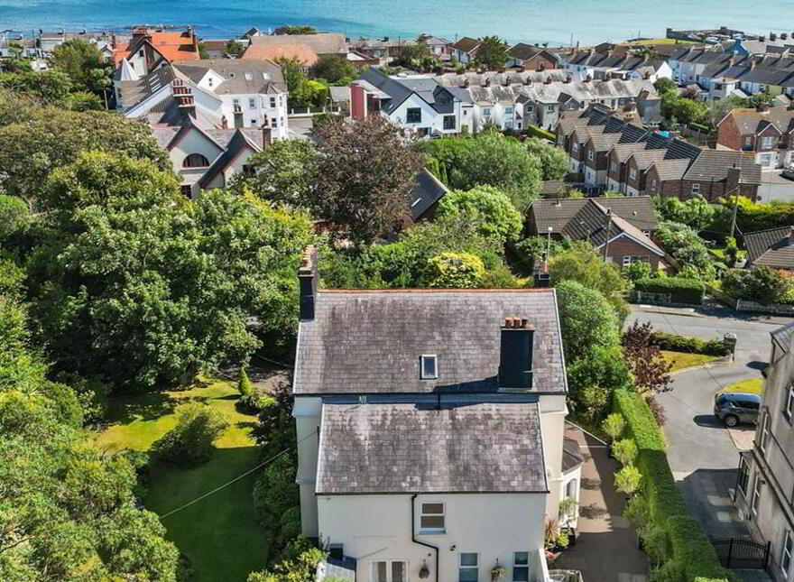Bodifyr, 1 Park Avenue, Donaghadee, BT21 0EB