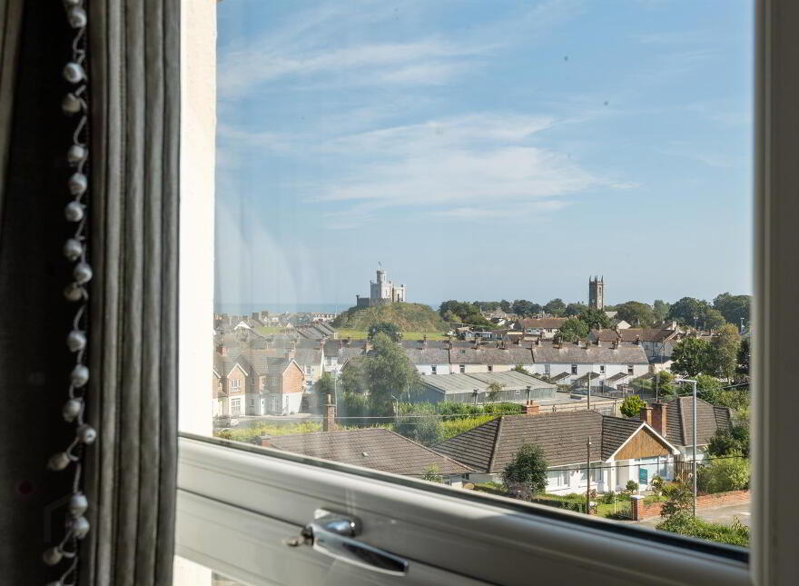Bodifyr, 1 Park Avenue, Donaghadee, BT21 0EB