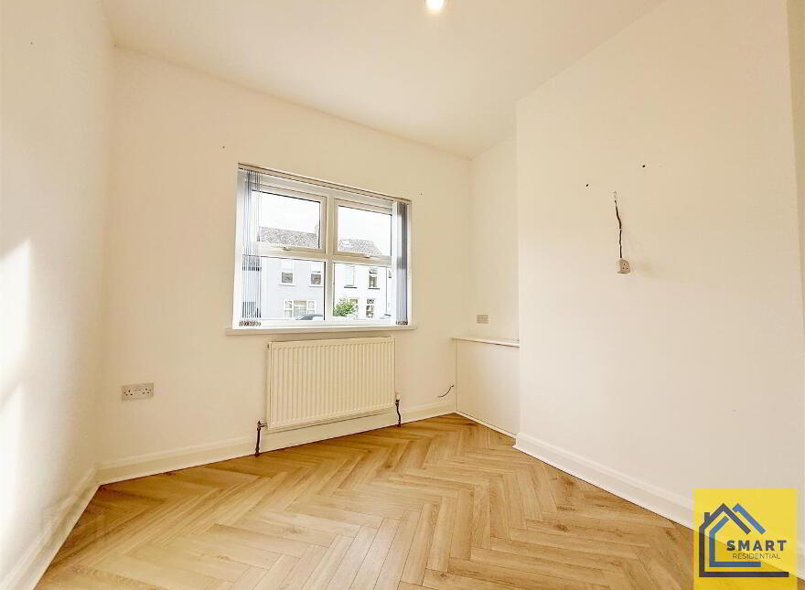 75 Larkfield Road, Belfast, BT4 1QF