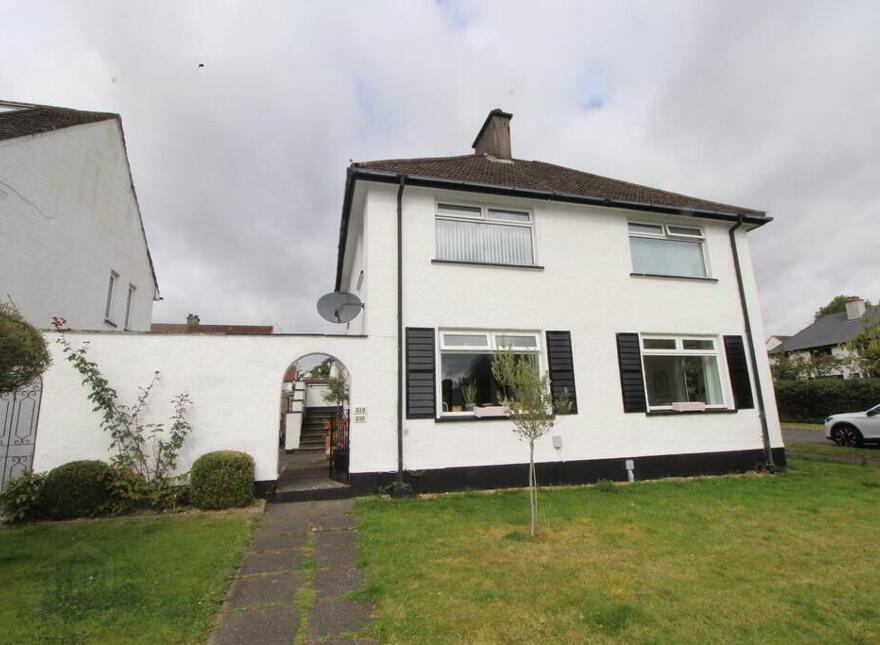 318 Merville Garden Village, Newtownabbey, BT37 9TU photo