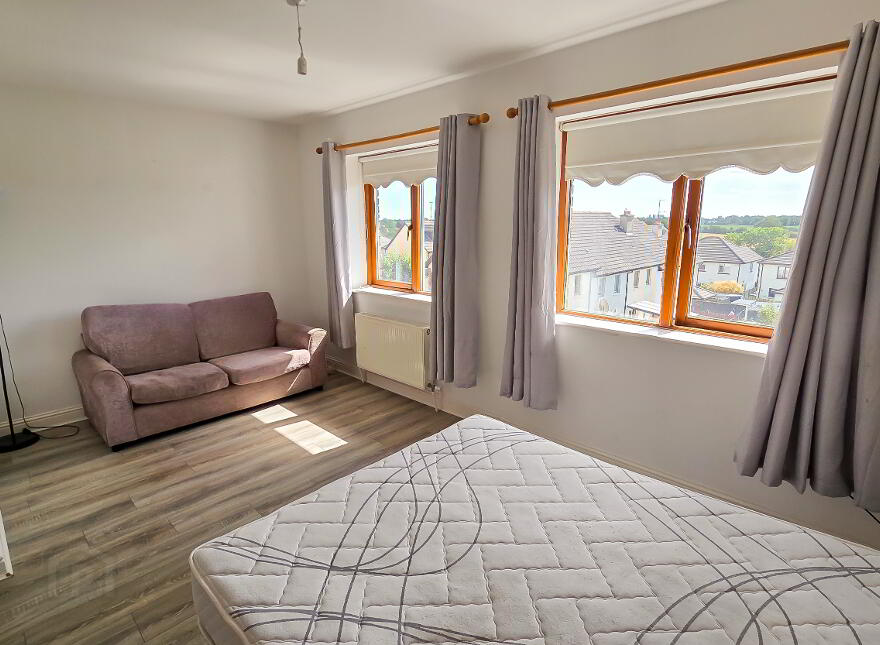 8 The Avenue, Clonattin Village, Gorey, Y25DX48