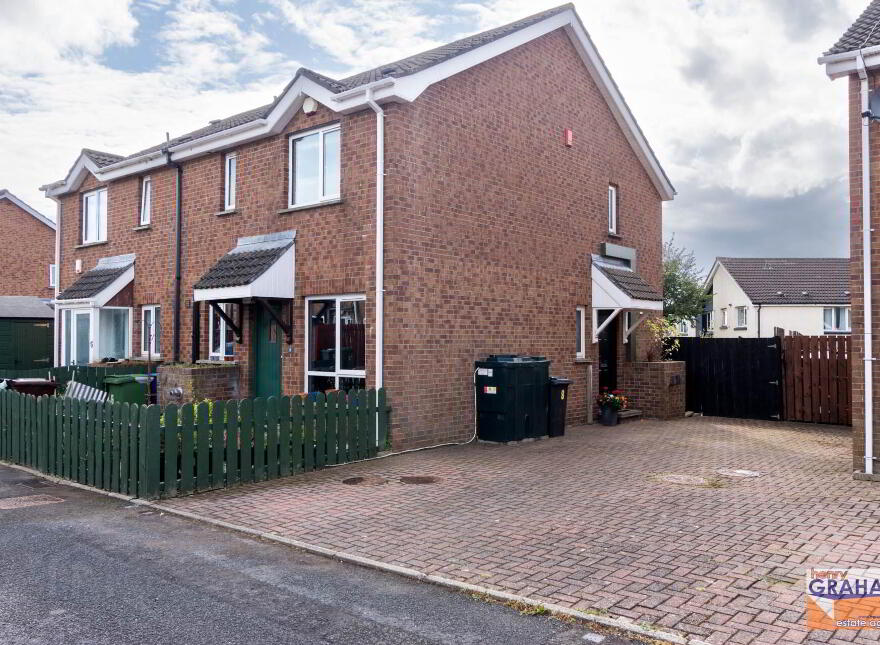 8 Warren Grove, Lisburn, BT28 1JG