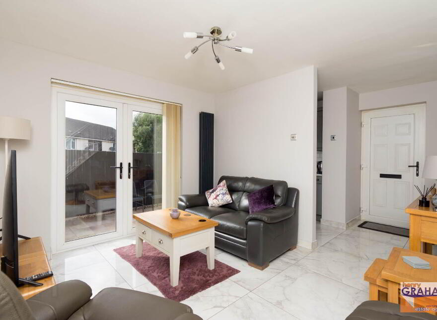 8 Warren Grove, Lisburn, BT28 1JG